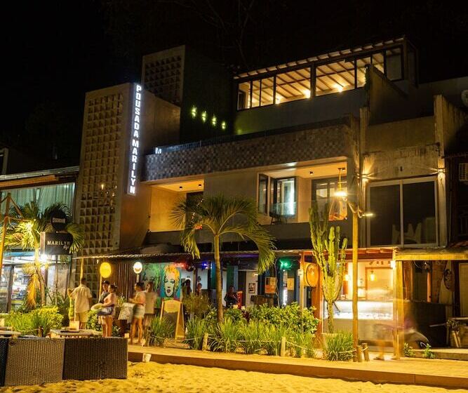 ホテル Marilyn Pousada