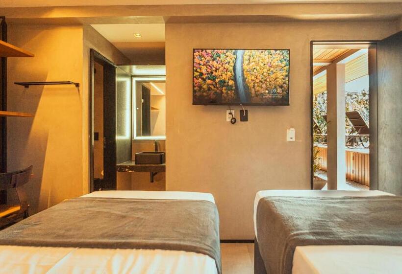 ホテル Marilyn Pousada