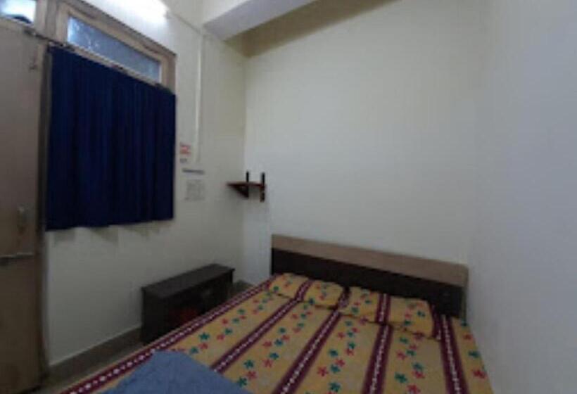 호텔 Om Sai, Anuppur