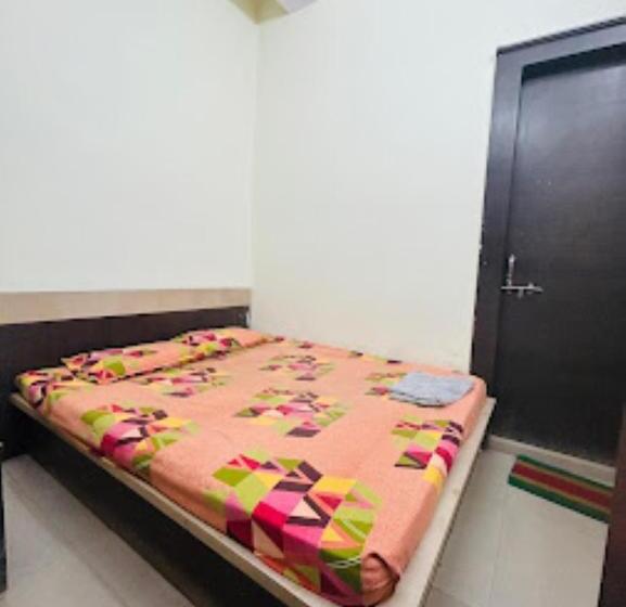 호텔 Om Sai, Anuppur