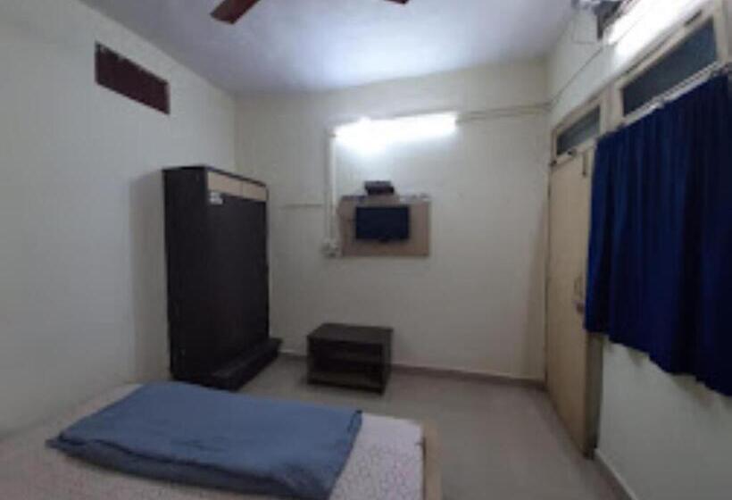 호텔 Om Sai, Anuppur