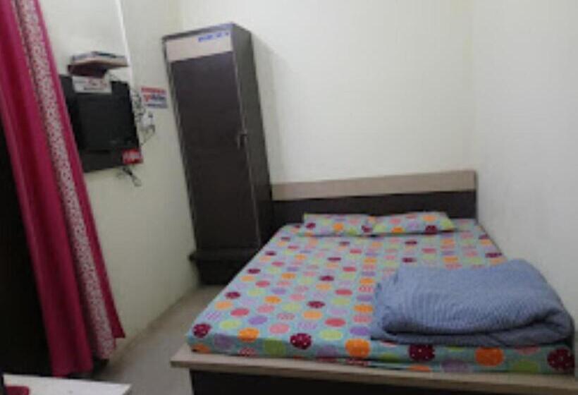 호텔 Om Sai, Anuppur