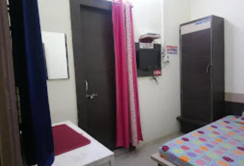 호텔 Om Sai, Anuppur