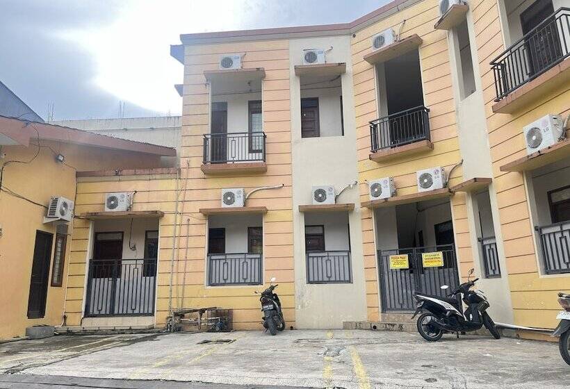 ホテル Oyo 93380 Penginapan Mangkoe Barokah