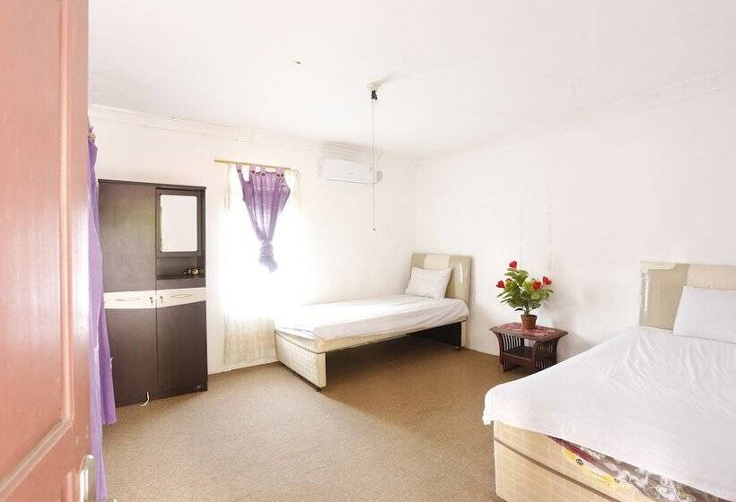 ホテル Oyo 93380 Penginapan Mangkoe Barokah