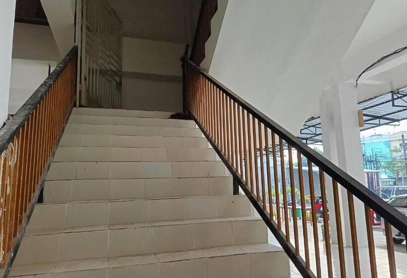 فندق Oyo 93388 Enjoy Homestay & Cafe