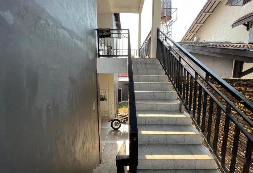 ホテル Oyo 93406 Pondok Bulo Ugi Syariah