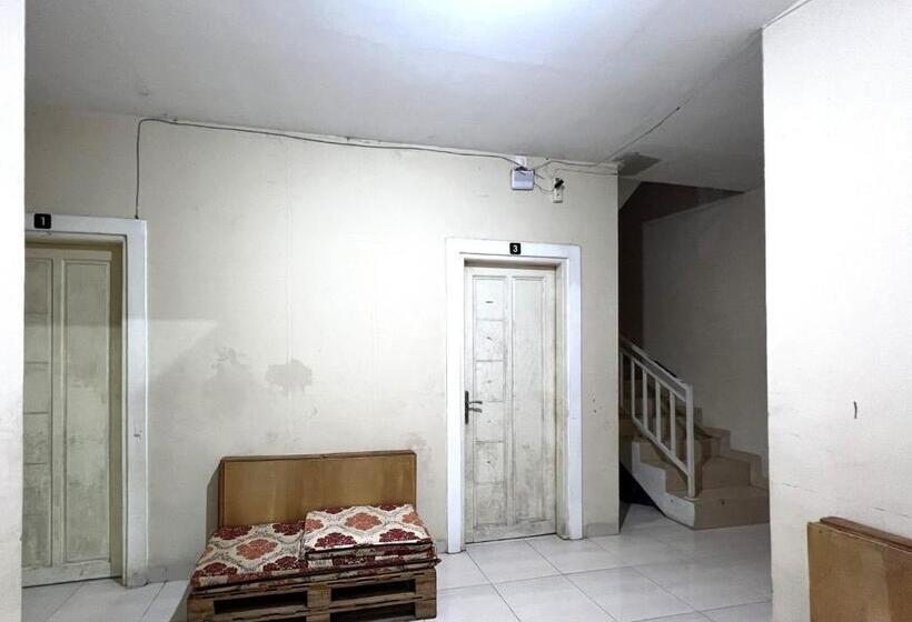 هتل Oyo 93412 Kost Irma Syariah