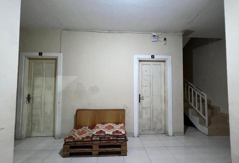 هتل Oyo 93412 Kost Irma Syariah