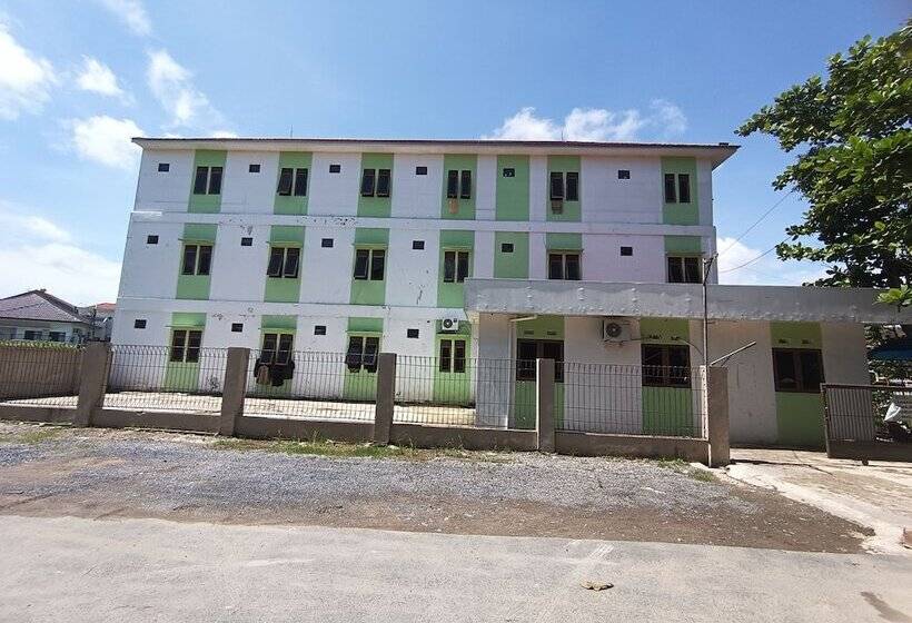 호텔 Oyo 93415 Pondok Kula Rumbih Syariah