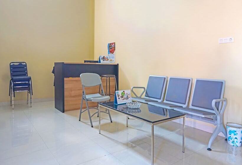 호텔 Oyo 93415 Pondok Kula Rumbih Syariah