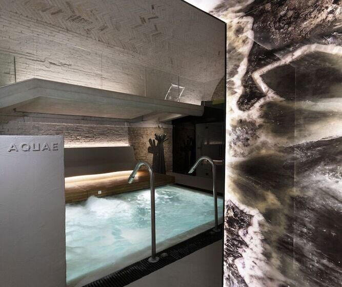 فندق Palazzo Giusti Suites And Spa