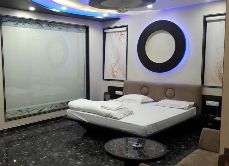 Hotel Pearl Palace Rajkot