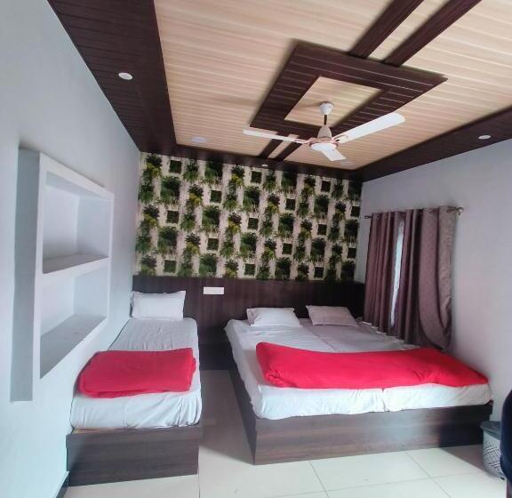 فندق Ramanand Palace