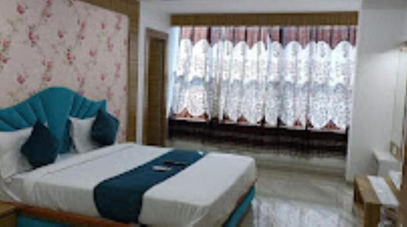 בית מלון כפרי Rudra Palace, Anand