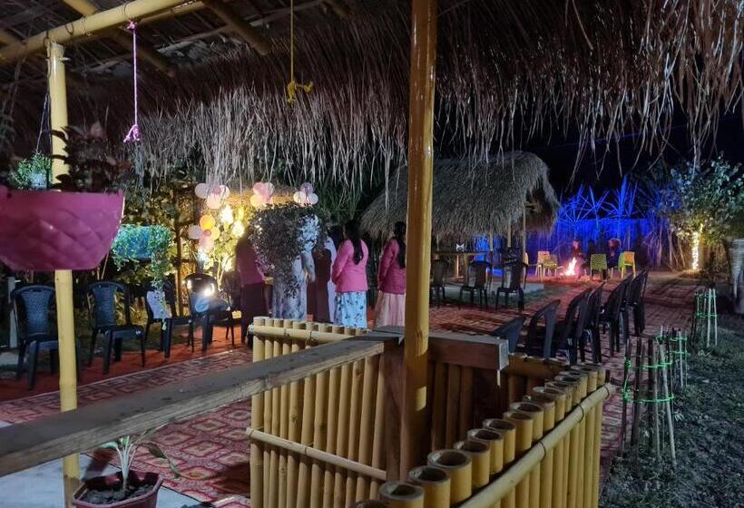 בית מלון כפרי Sparrow Nest Cottages