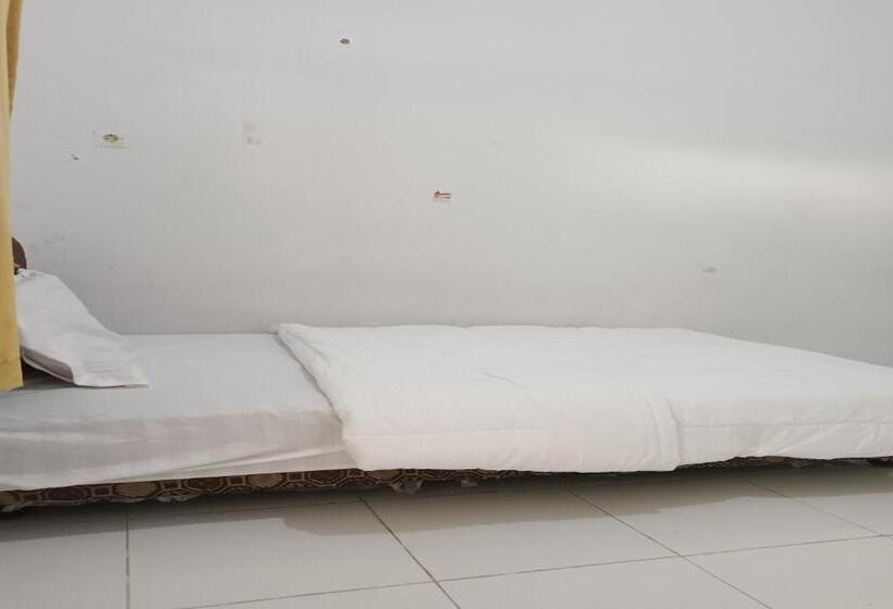 בית מלון כפרי Spot On 93375 Elang Homestay