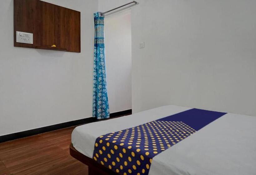 فندق Spot On Diwanji Resort