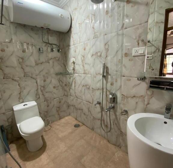 호텔 The Mallard, Srinagar