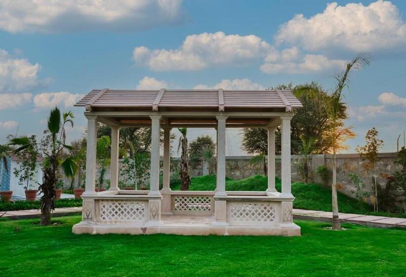 فندق The Peace  A 2bhk Luxury Private Pool Villa