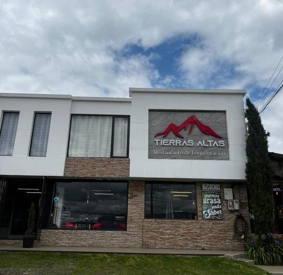 Hotel Tierras Altas Inn
