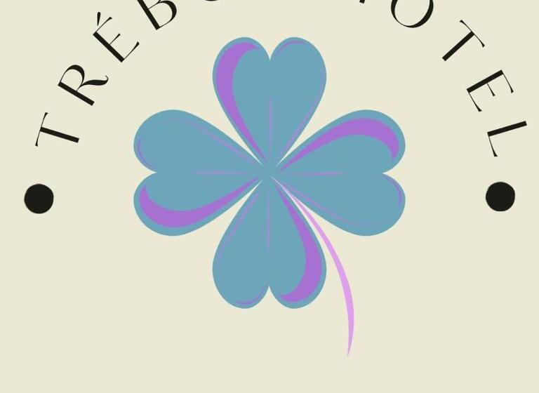ホテル Trebol