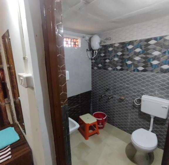 בית מלון כפרי Vasant Bamboo Cottage