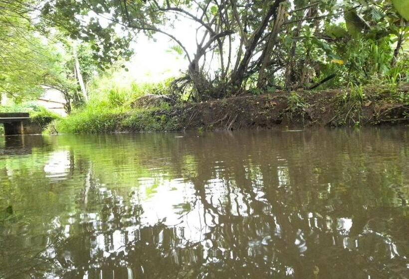 호텔 Villa Sanasika