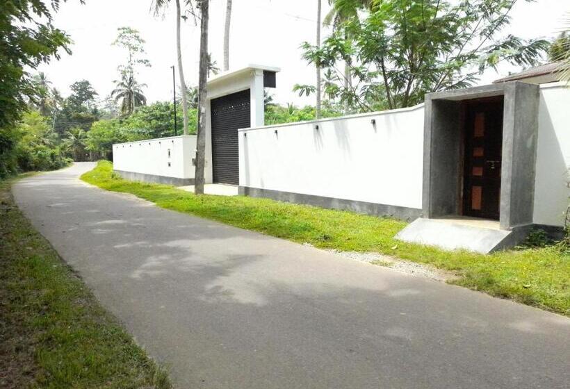 호텔 Villa Sanasika