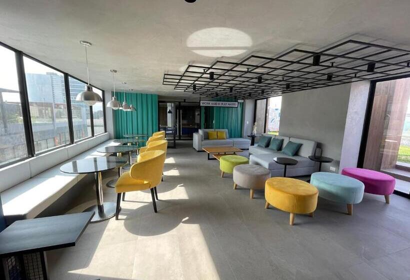 Monterrico Polo Aparts   Cerca A La Embajada De Usa