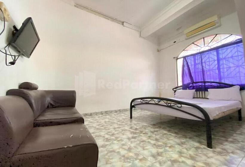 ホテル California Mitra Reddoorz