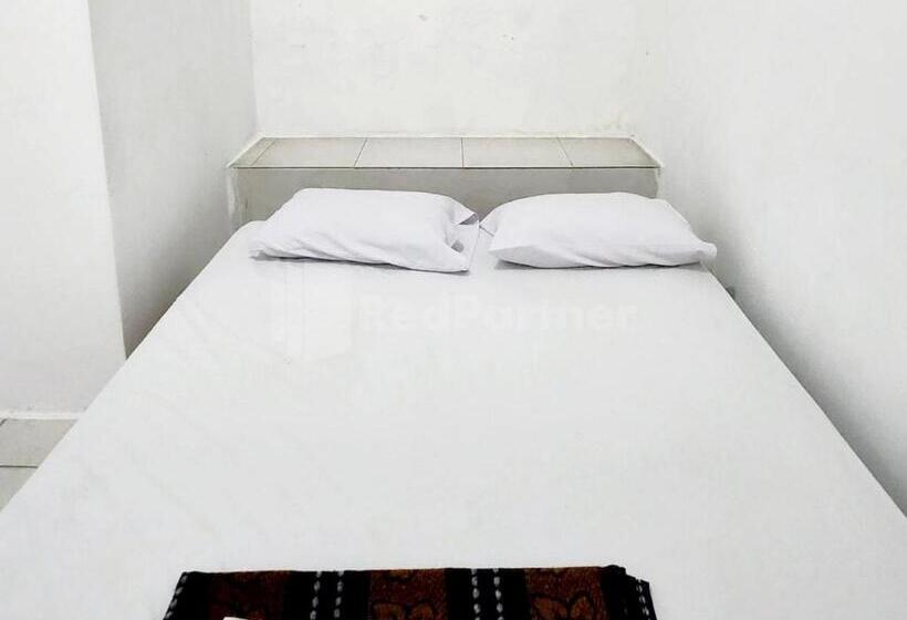 ホテル California Mitra Reddoorz