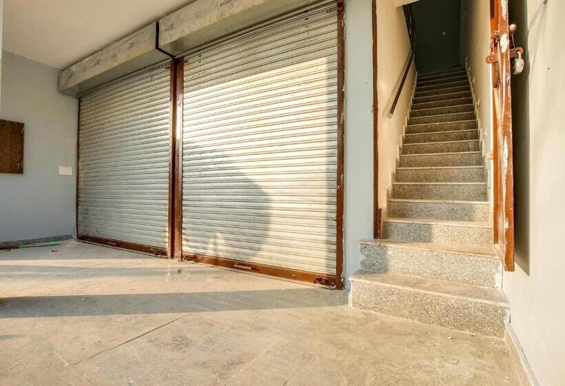 Отель O Classic In