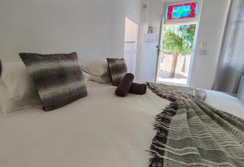 Pensione Carrington Guesthouse