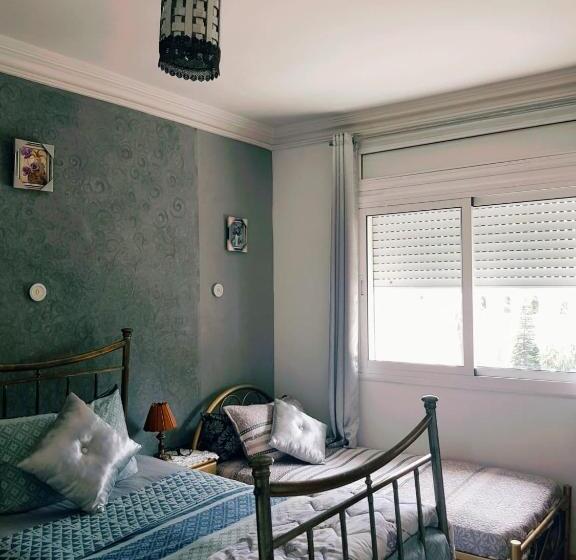 پانسیون Artistic Space In The Centre Room 8