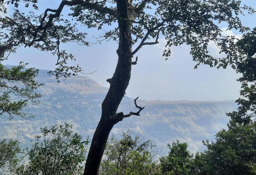 بنسيون Asha Cottage