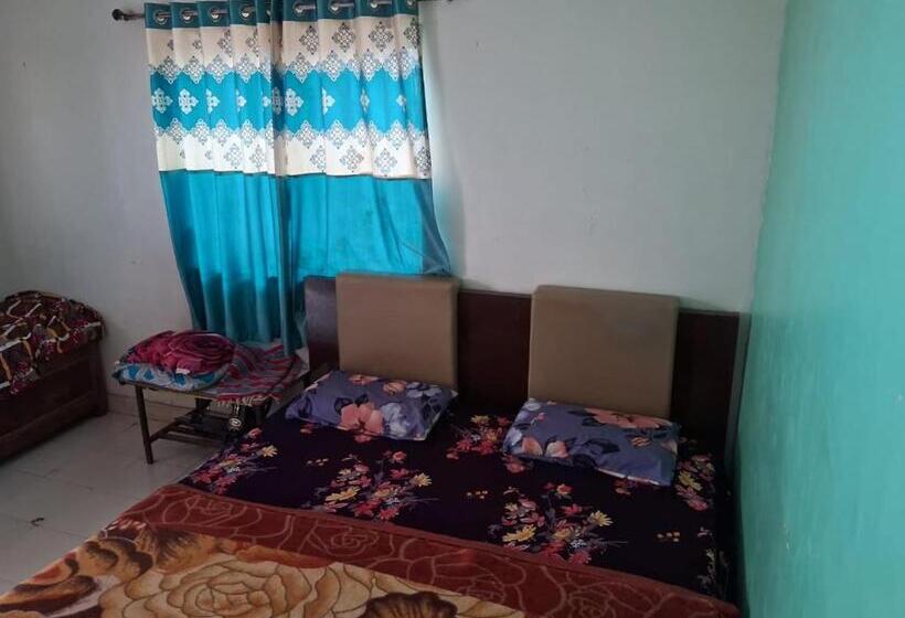 بنسيون Asha Cottage