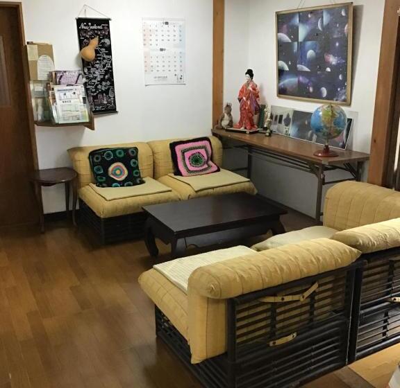 פנסיון Cozy Inn Free Shuttle Service