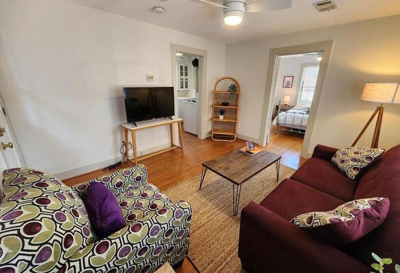 بنسيون Cute & Quiet Garage Apt Home