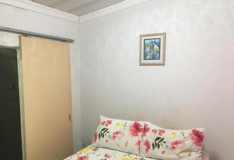 פנסיון Eb Lodge