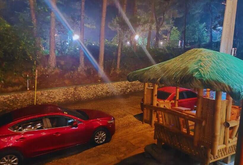 پانسیون Family World Transhotel: Jemimah & Abraham