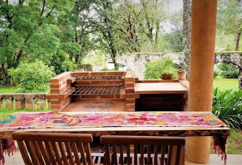 膳宿费 Granero De Las Joyas, Valle De Bravo