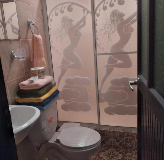 بنسيون Las Palmeras