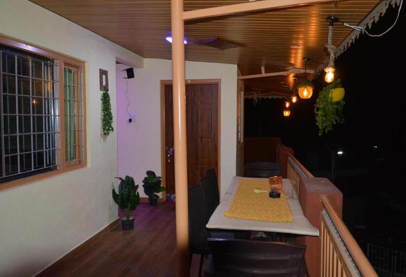 펜션 Laxmi Narayan Homestay Harshil