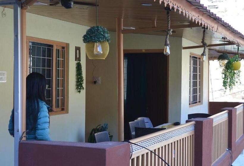بنسيون Laxmi Narayan Homestay Harshil