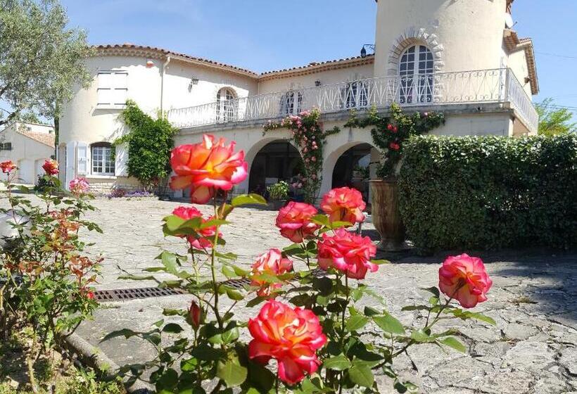 ペンション Le Relais Fleuri