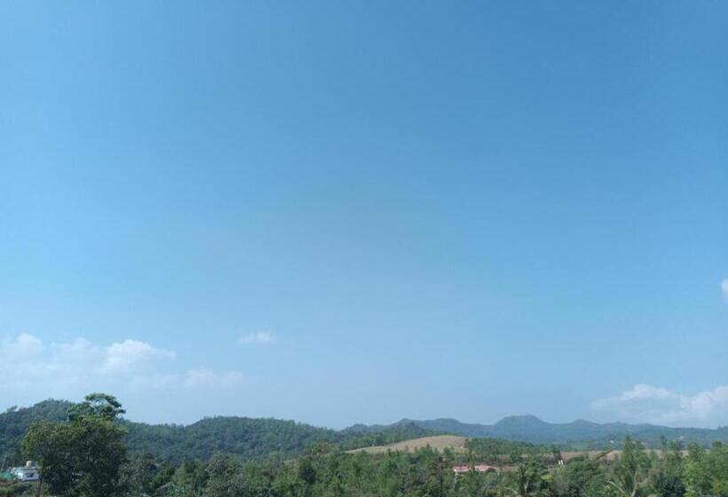 פנסיון Misty Coorg Greens