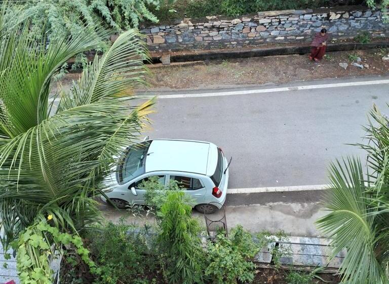 بنسيون Booking