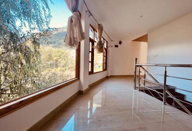 膳宿费 The Manali Castle Majestic Mountain Retreat