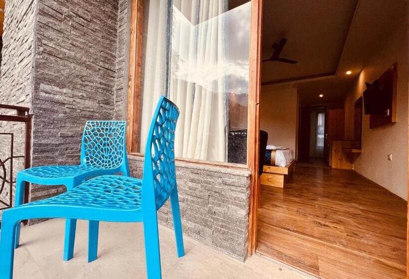 膳宿费 The Manali Castle Majestic Mountain Retreat